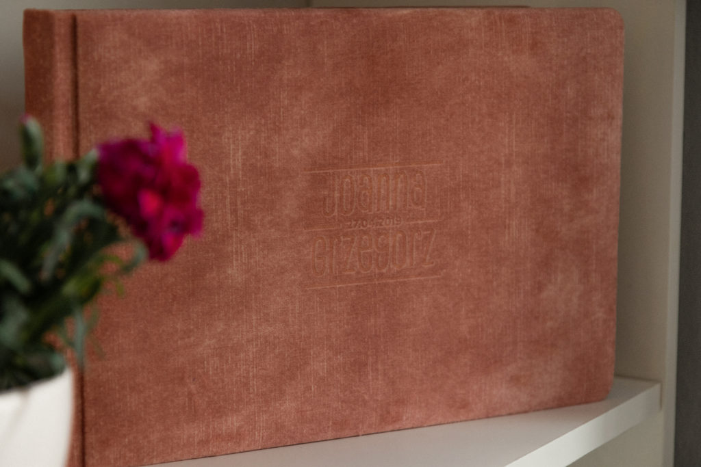 album fotoalbum crystalalbums 6 1024x683 - Albumy w pakiecie do reportażu ślubnego.